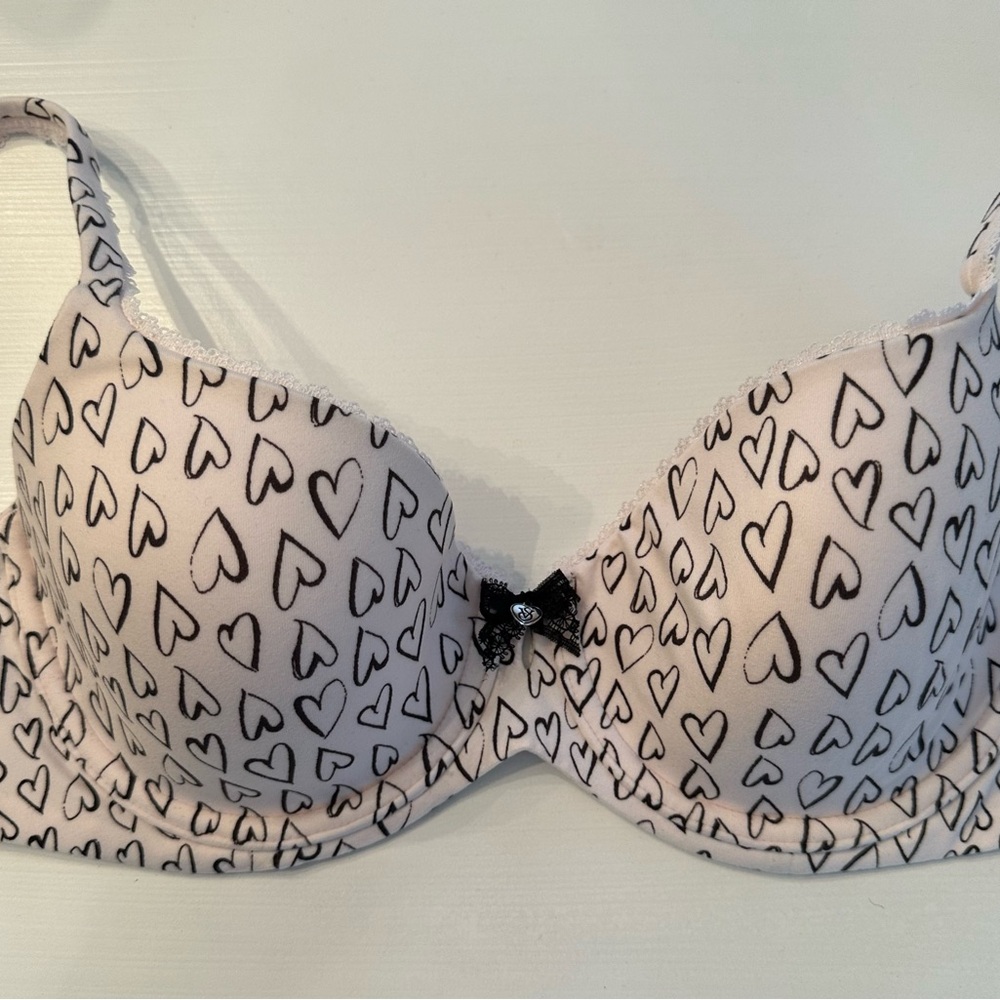 Victoria’s Secret Heart Print Underwire Demi Bra